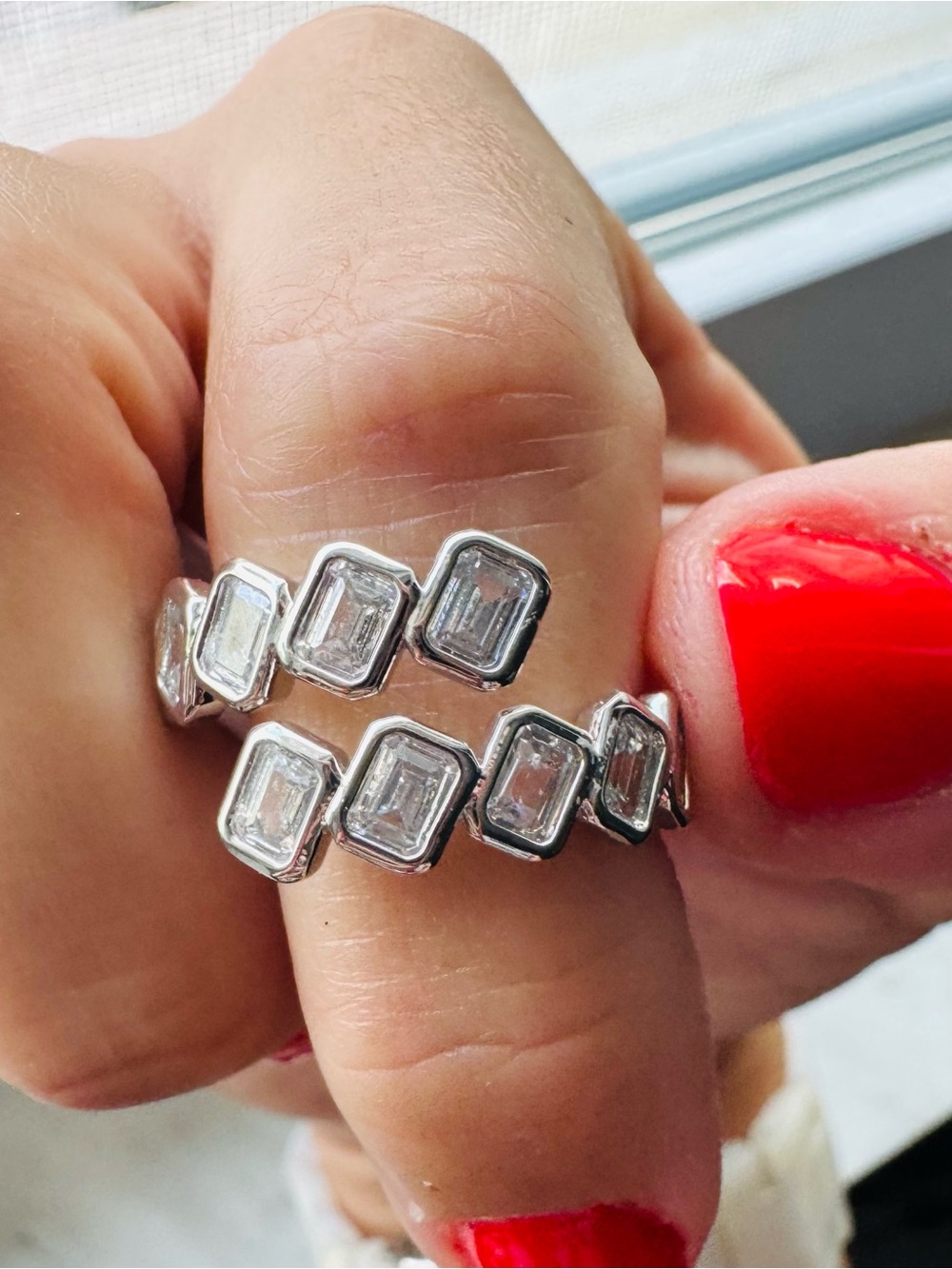 Bomb Party Wrap Around Ring Size 7 - Silver